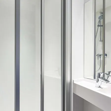 Hotelf1 Sud Perpignan