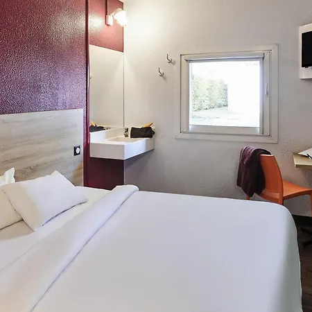 Hotelf1 Perpignan Sud